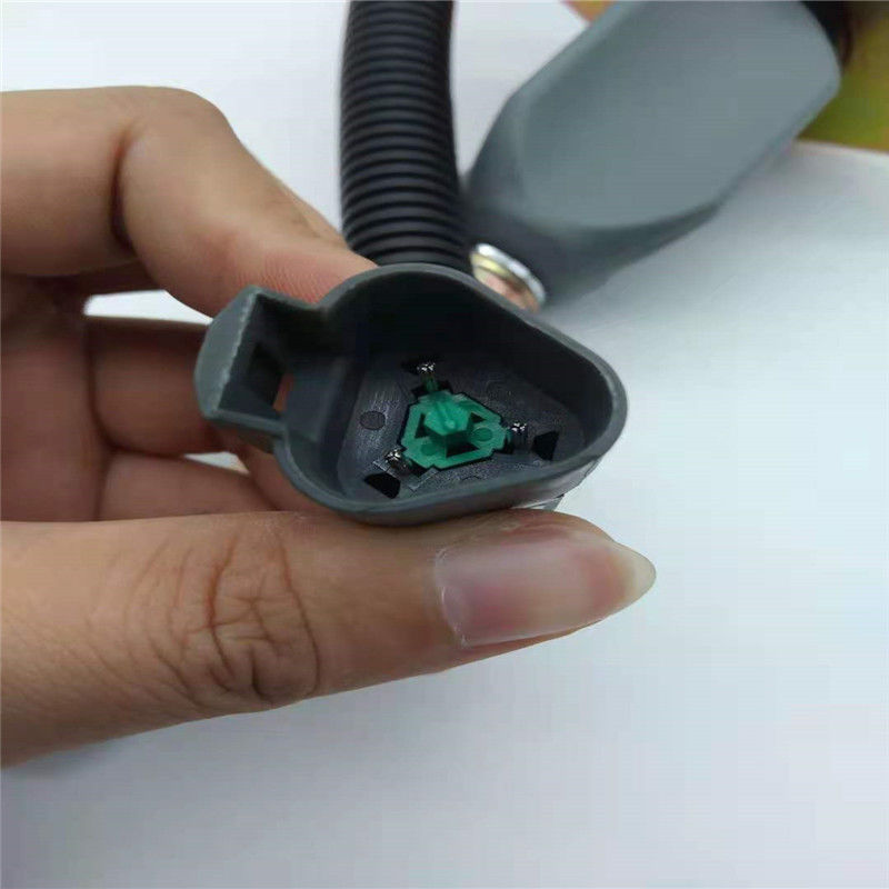 4063712 Van điện từ dừng phù hợp cho KOMATSU PC300-7 360-7 Phích cắm tam giác